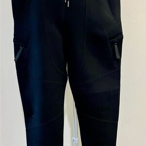 WOMEN’S HELMUT LANG JOGGER PANTS
Size Medium